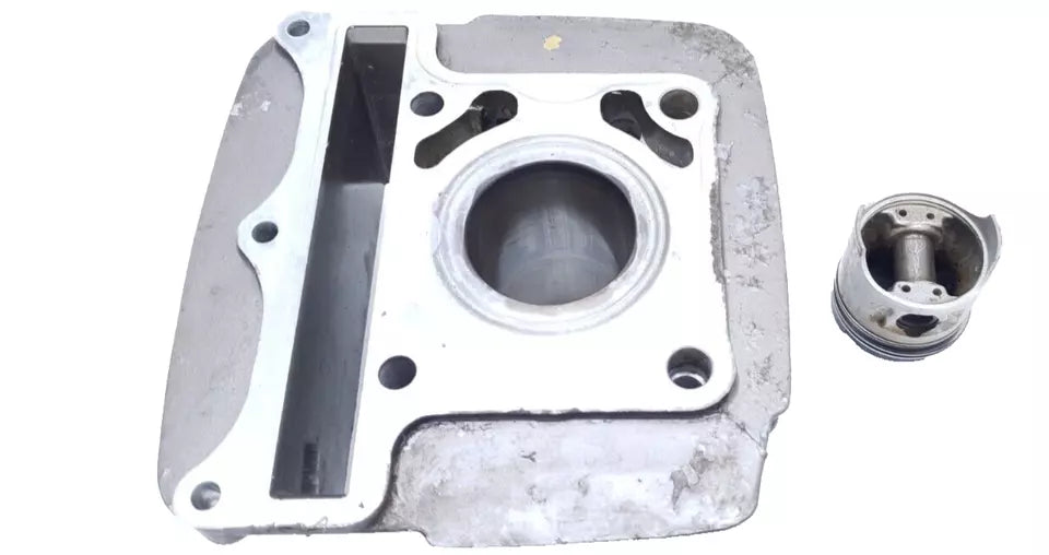 Cylindre & piston avant 1-2 44mm Hyosung Comet GT 125 2004