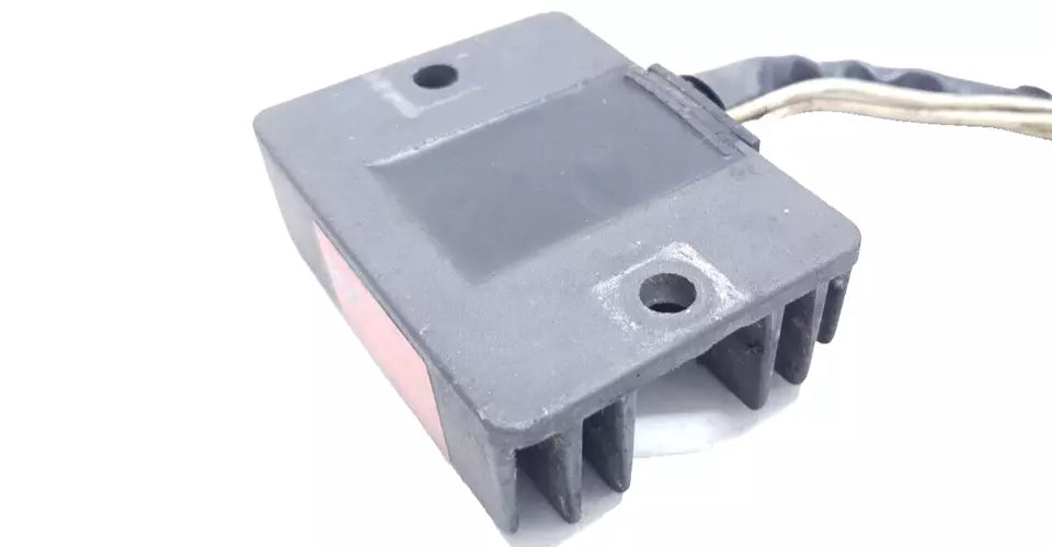 Régulateur de tension Yamaha RDLC 125 1986 Réf : 5H0-81960-A0