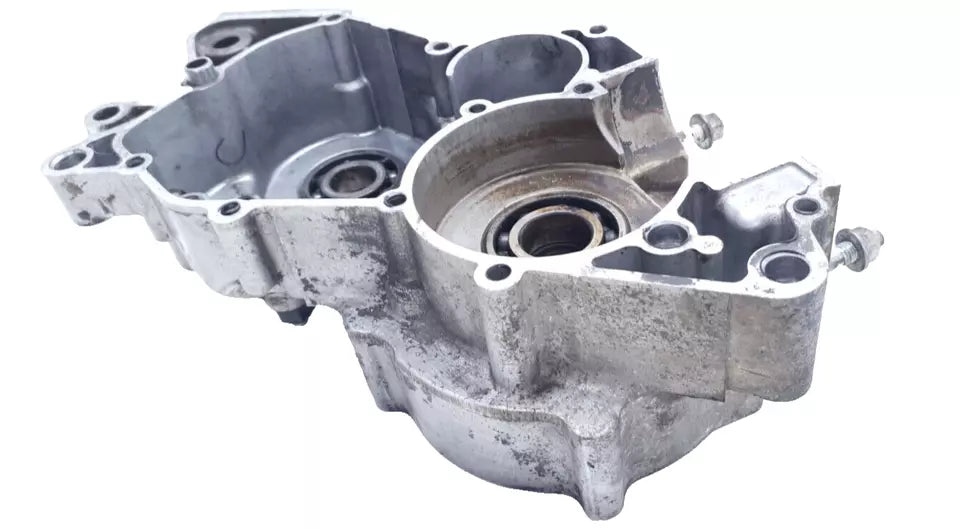 Carter moteur central gauche Yamaha DT125LC 1987 n°16 Réf : 10V-15111-01-00