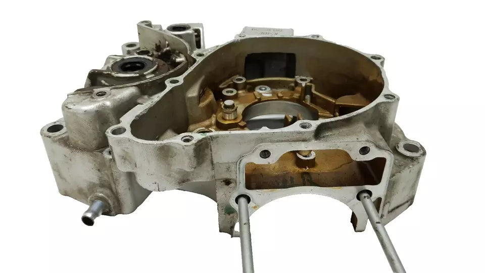 Carter moteur central gauche Honda CBF 125 2012 Réf : 11200-KWF-920