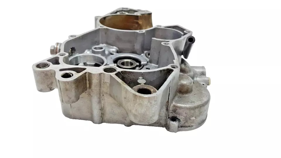 Carter moteur central droit Yamaha DT125LC 1982 10V