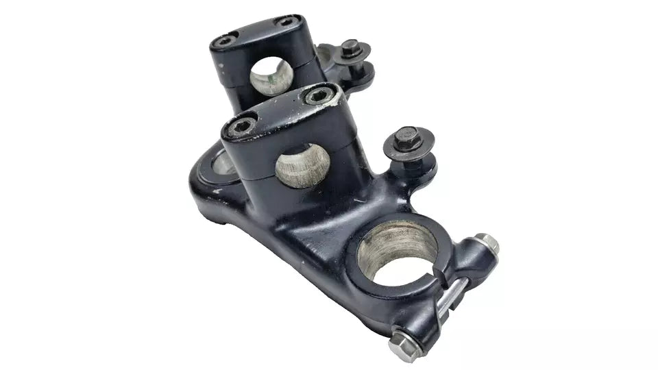 Té de fourche supérieur Honda CM 125 Custom 1987 Réf : 53231-KB4-000