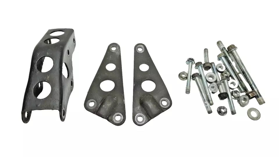 Supports moteur Honda CM 125 Custom 1986 Réf : 50351-KB4-000ZA