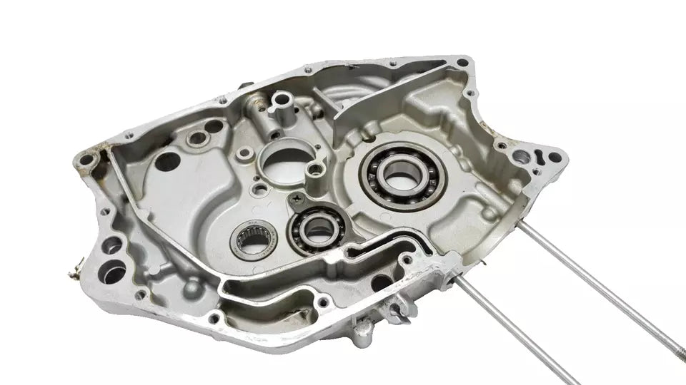 Carter moteur central droit Suzuki TU-X 125 1999-2001 Réf : 11300-05305-000