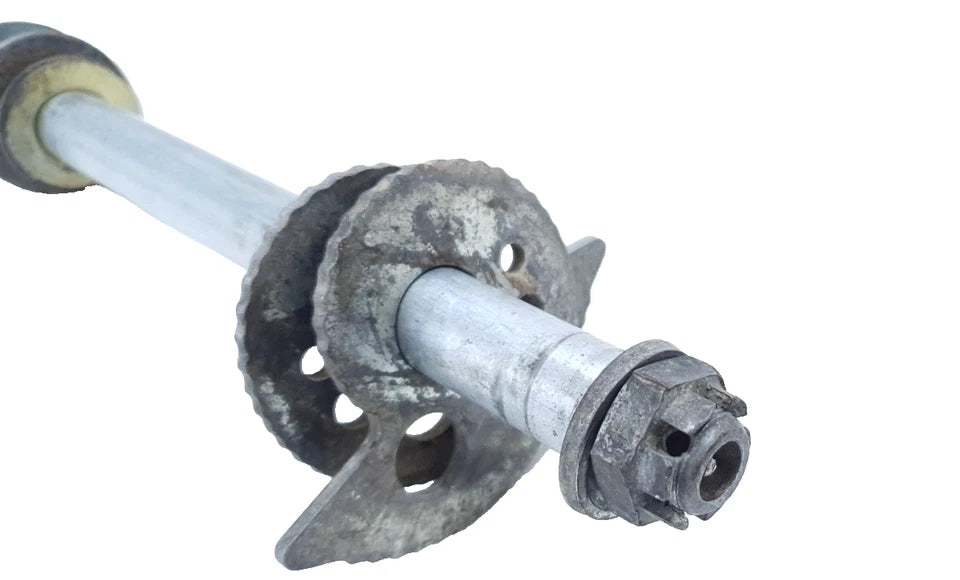 Axe de roue arrière Yamaha TDR 125 1990 Réf : 3BN253810000