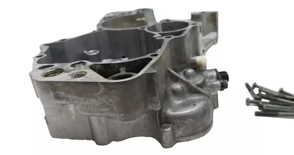Carter moteur central droit Yamaha DT125R 1996 Réf : 3BN-15121-03-00