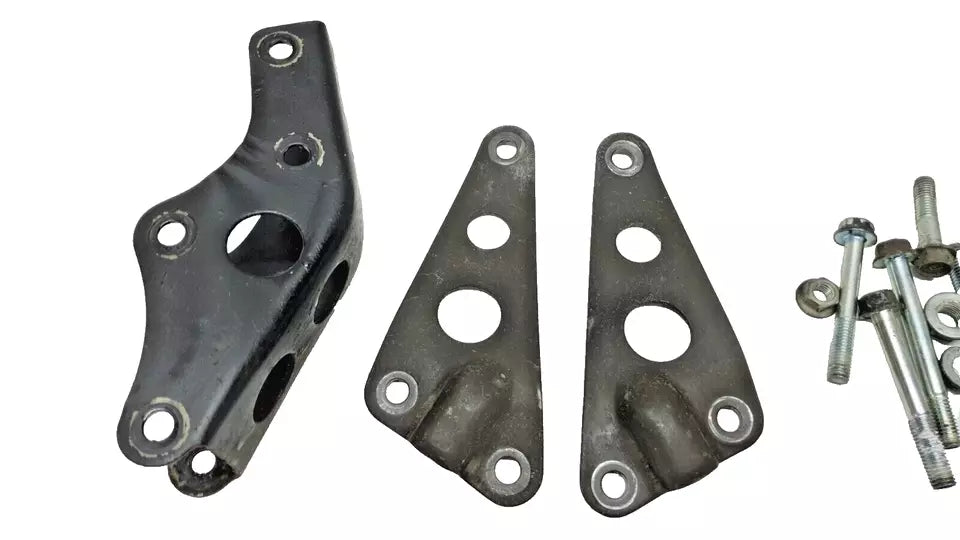Supports moteur Honda CM 125 Custom 1986 Réf : 50351-KB4-000ZA
