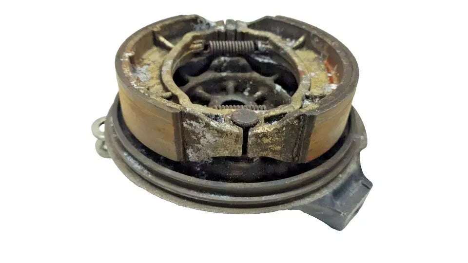 Tambour de frein arrière Yamaha DT125LC 1987 n°11 Réf 10V-25321-00-98