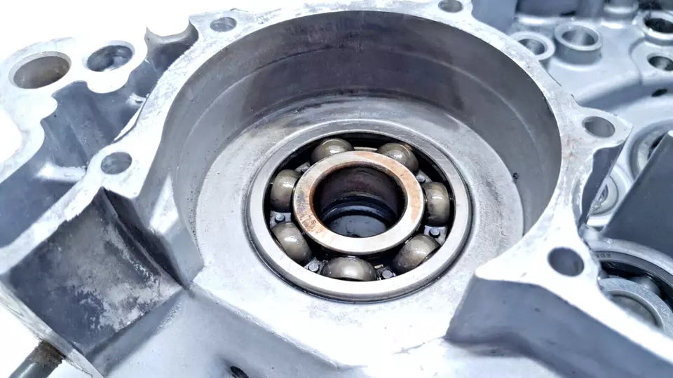 Carter moteur central gauche Yamaha TDR 125 1996 Réf : 3MB-15111-02-00
