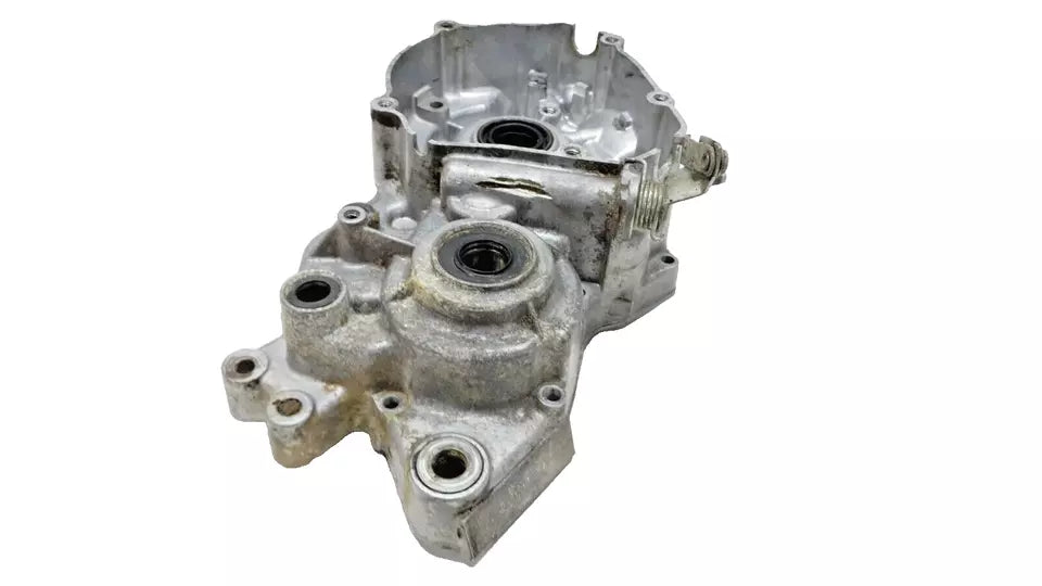 Carter moteur central gauche Yamaha DT125LC 1986 Réf : 10V-15111-01-00