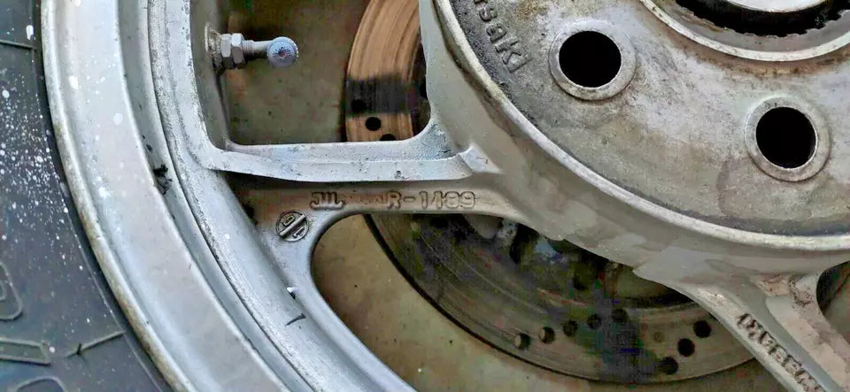 Roue arrière Kawasaki 1000 GTR 1986 Réf : 41073-1335-V5