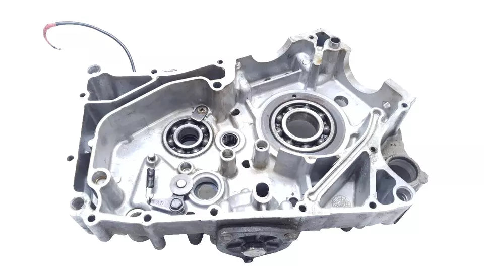 Carter moteur central gauche Hyosung Comet GT 125 2003 n°2