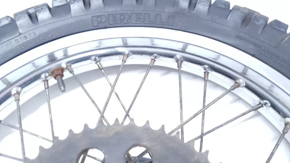 Roue arrière Yamaha DT125LC 1987 n°18 Réf : 94418-18171-00