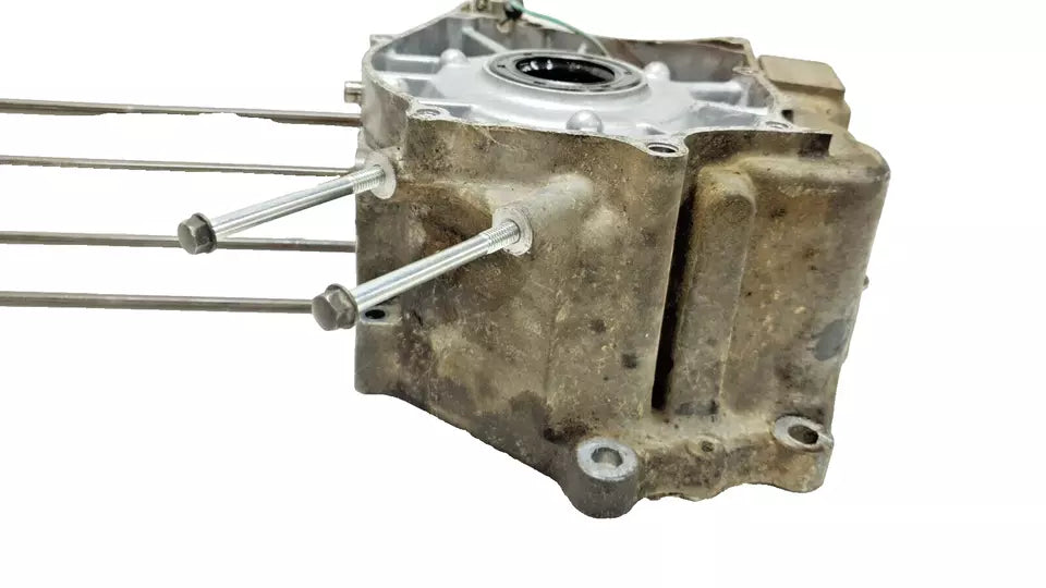 Carter moteur central G Honda CM 125 Custom 1986 Réf : 11200-KC2-000