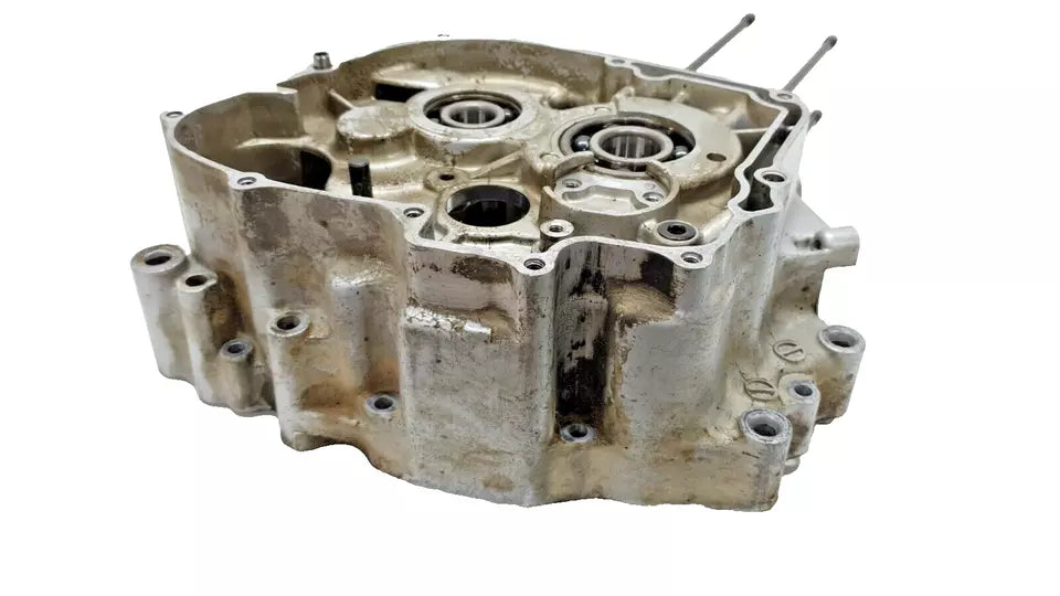 Carter moteur central D Honda CM 125 Custom 1992 Réf : 11100-402-731