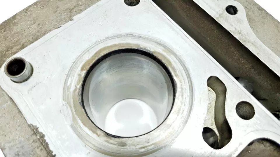 Cylindre & piston 44mm avant 1-2 Hyosung Comet GT 125 2003