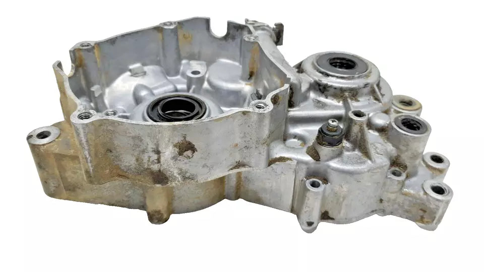 Carter moteur central gauche Yamaha DT125LC 1987 n°5 Réf : 10V-15111-01-00