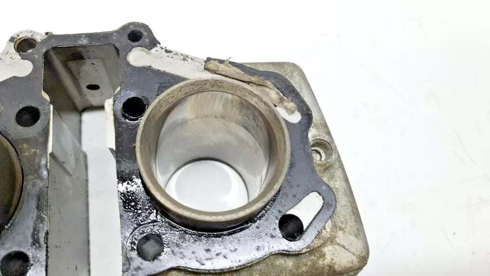 Cylindre & pistons 44m Honda CM 125 T 1978-1981 N°2 Réf : 12100-399-000