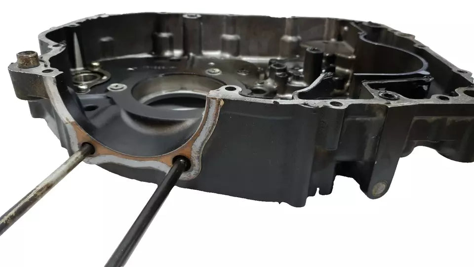 Carter moteur central gauche Suzuki 600 DR 1989 Réf : 11300-14A05-000
