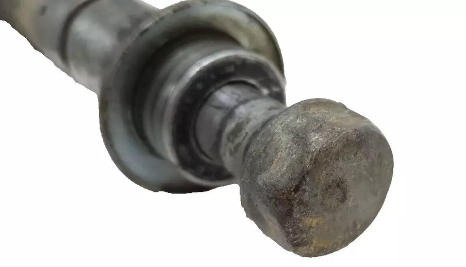 Axe de roue arrière Yamaha DT125LC 1987 n°7 Réf 37F-25381-00-00