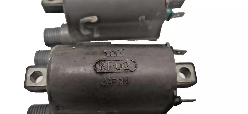 Bobines G et D Kawasaki ZX 10 Tomcat 1988-1990 Réf 21121-1167