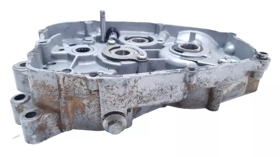Carter moteur central droit Yamaha DT125LC 1987 n°20 Réf : 10V-15121-02-00
