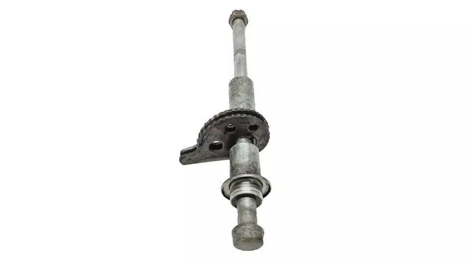 Axe de roue arrière Yamaha DT125LC 1987 n°6 Réf 37F-25381-00-00