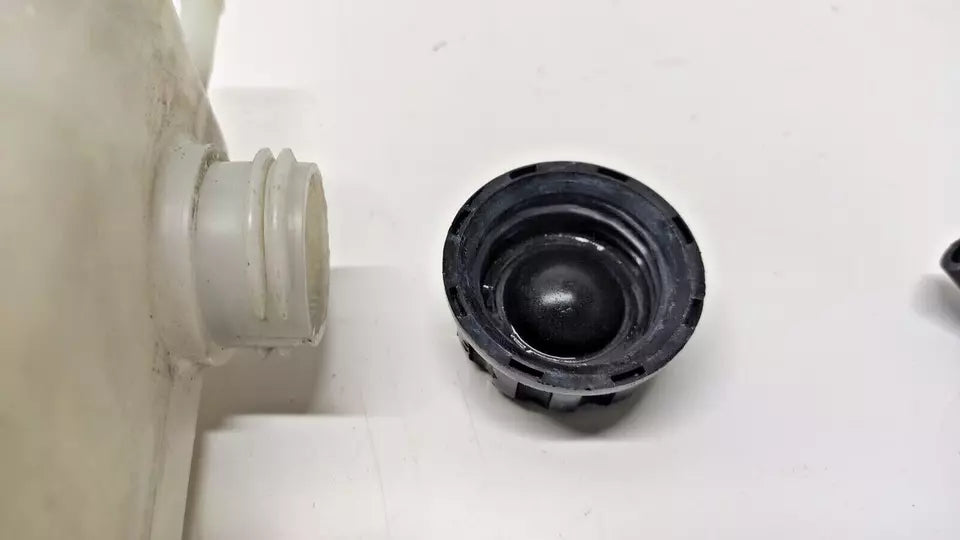 Réservoir liquide refroidissement Kawasaki GPX 600 R 1989 Réf : 43078-1086