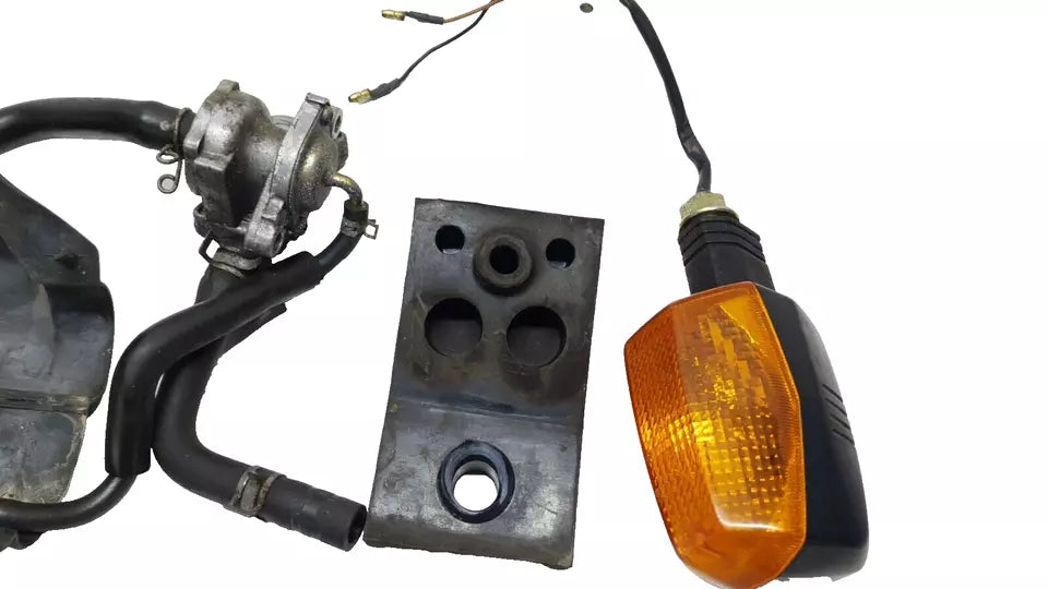 Kit visserie & pièces diverses Yamaha YBR 125 2006