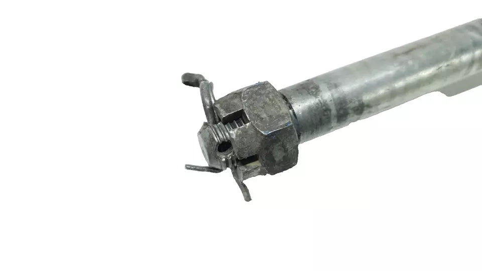 Axe de roue arrière Yamaha DT125LC 1987 n°11 Réf 37F-25381-00-00