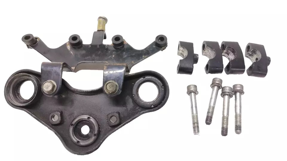 Té de fourche supérieur & araignée Suzuki GT 80
