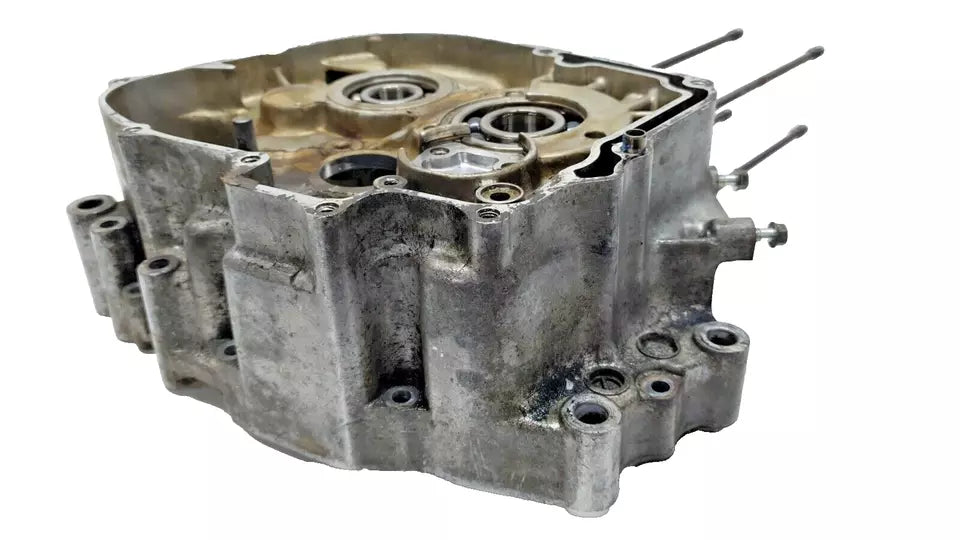 Carter moteur central D Honda CM 125 Custom 1987 Réf : 11100-KC2-000