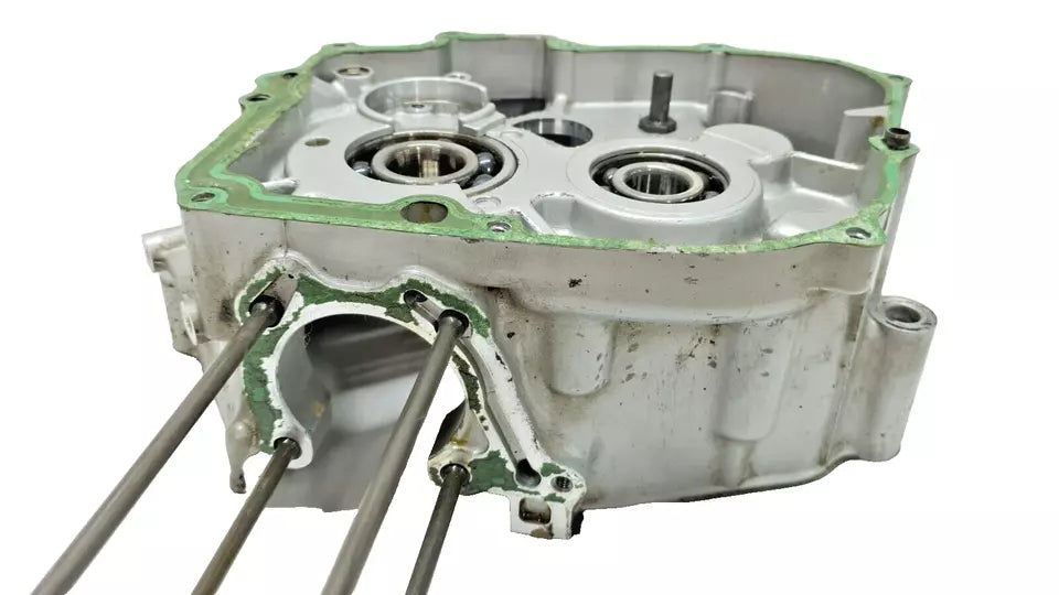 Carter moteur central droit Honda CA 125 Rebel 1999 Réf : 11100-KC2-960