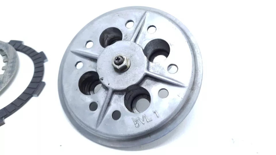 Embrayage incomplet Yamaha YBR 125 2010 n°2 Réf : 5VLE63001000