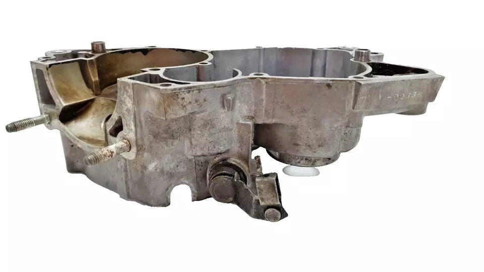 Carter moteur central gauche Yamaha DT125LC 1982 10V