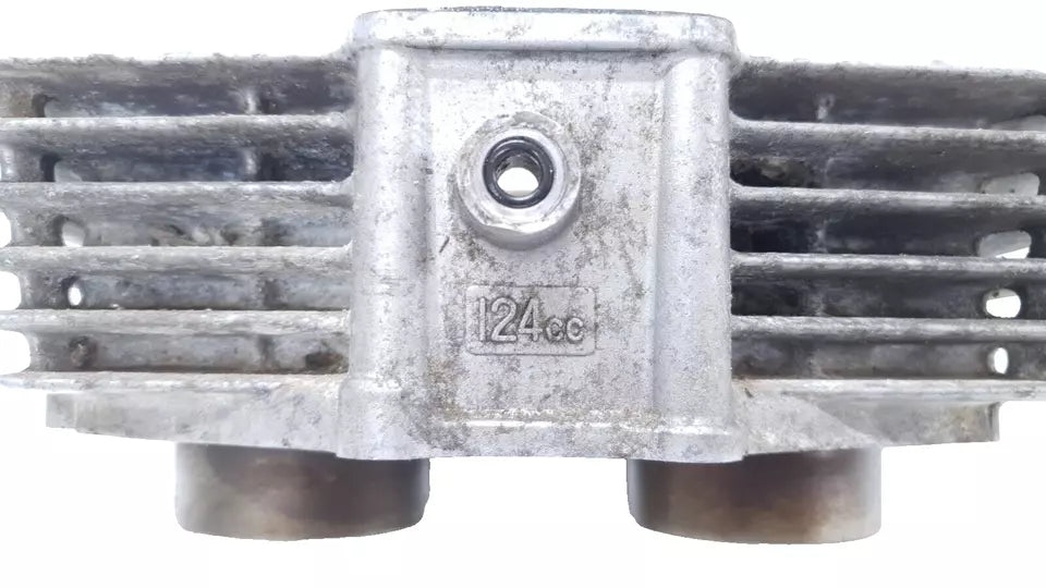 Cylindre & pistons 44mm Honda CB 125 T 1980 n°3 Réf : 12100-399-000