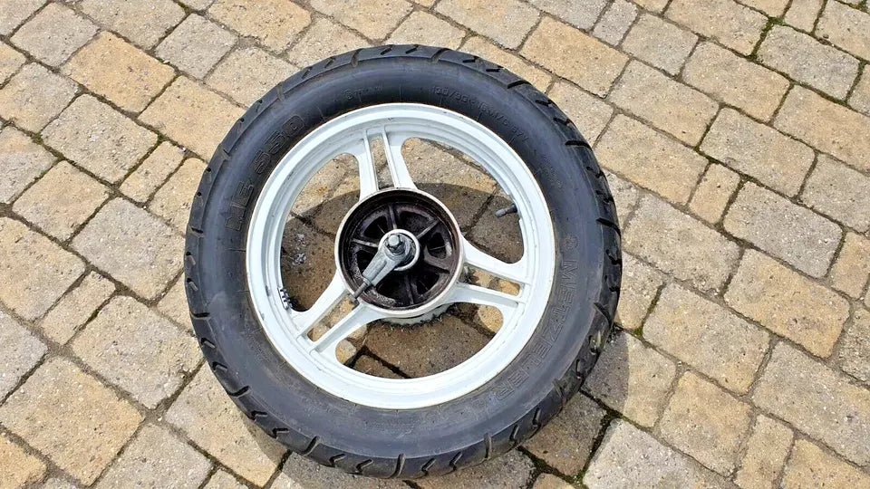 Roue arrière Kawasaki GPZ 500 S 1987-1993 Réf : 41073-1413-T6