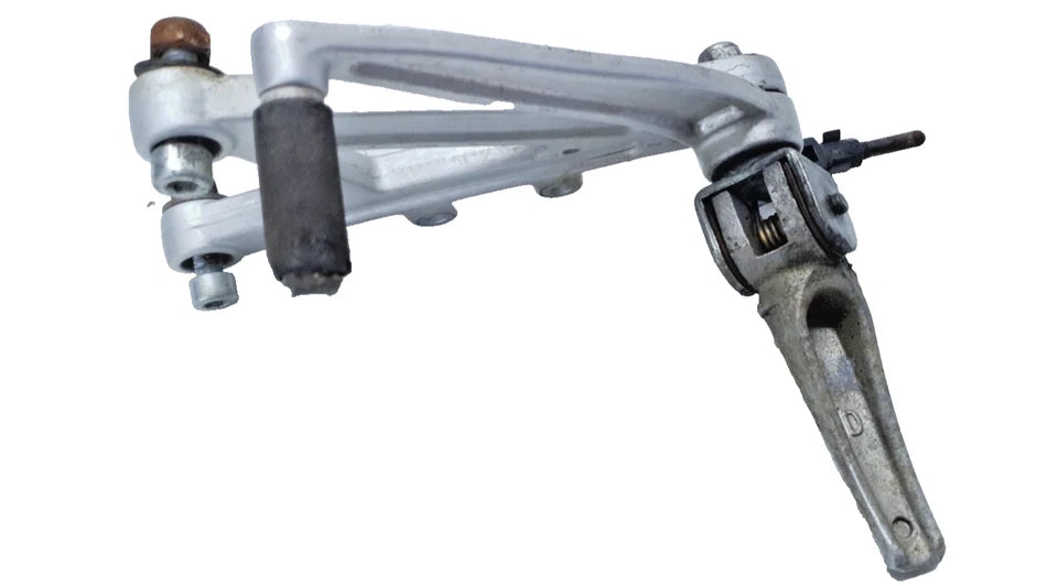 Repose pied avant droit Aprilia RS 50 2008 Réf : 00H01504121