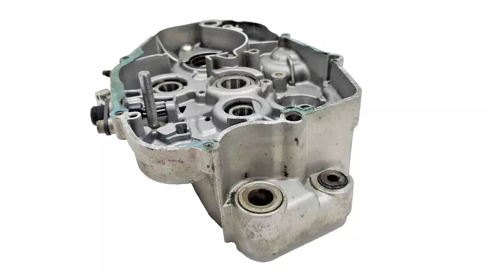 Carter moteur central droit Yamaha DT125R 1992 Réf : 3BN-15121-02-00