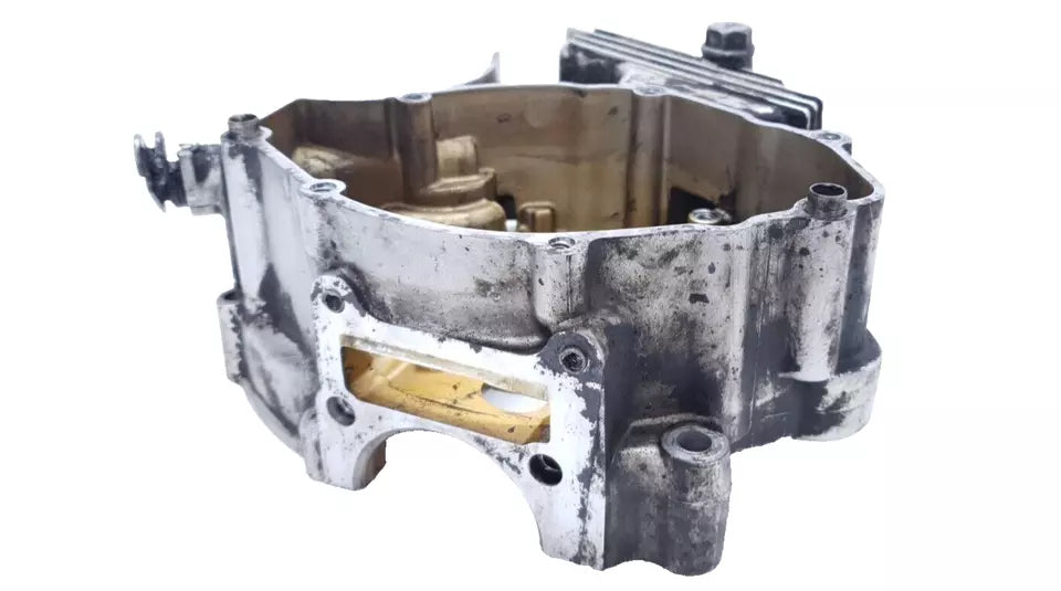 Carter moteur central gauche Yamaha YBR 125 2010 n°2 Réf : 5VL-W1510-11