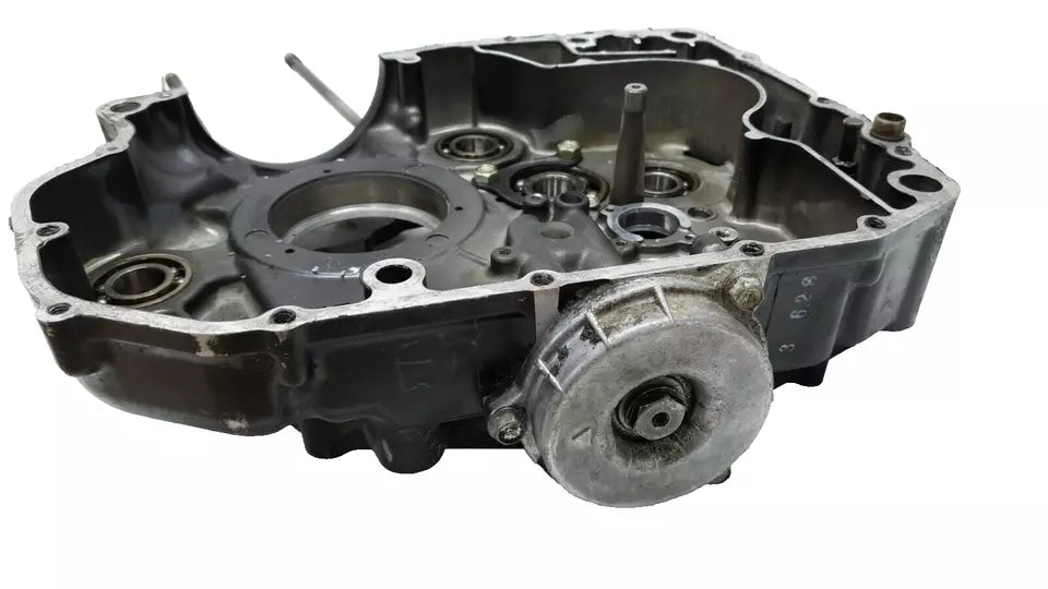 Carter moteur central droit Suzuki 600 DR 1989 Réf : 11300-14A05-000