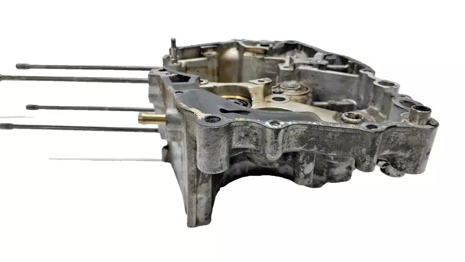 Carter moteur central G Honda CM 125 Custom 1987 Réf : 11200-KC2-000