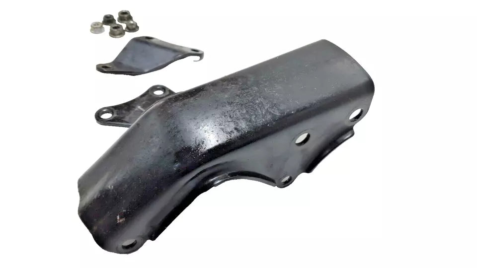 Supports moteur Yamaha YBR 125 2006 Réf : 5VLF13160100