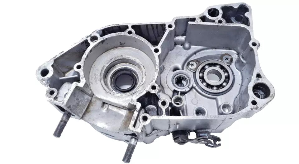 Carter moteur central gauche Yamaha DTMX 125 1977