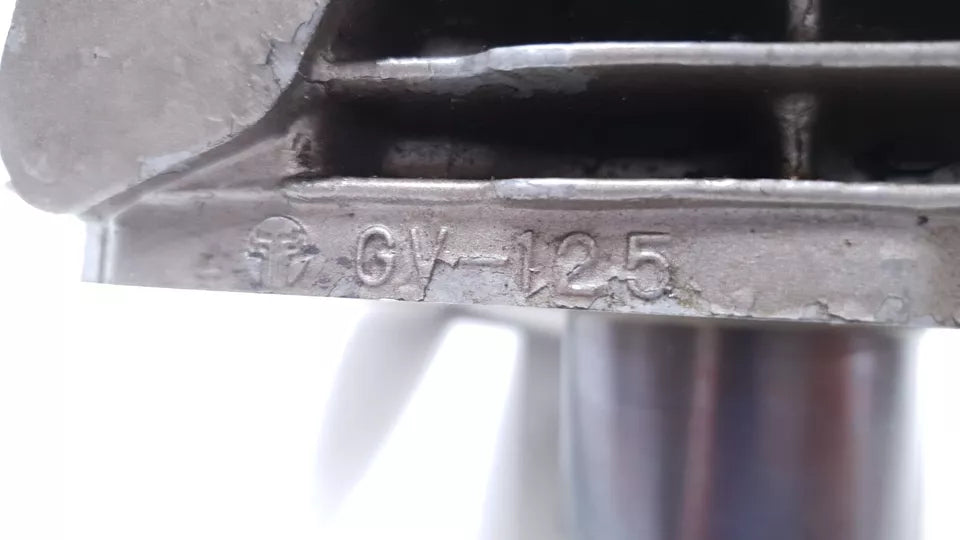 Cylindre & piston 44mm avant 1-2 Hyosung Comet GT 125 2003 n°2