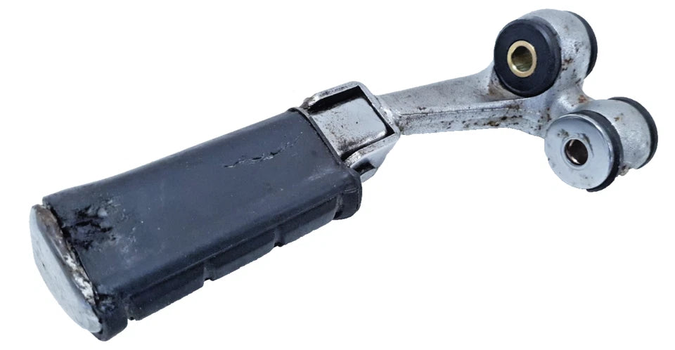 Repose pied avant gauche Yamaha XV 125 Virago 2000 Réf : 2UJ274100000