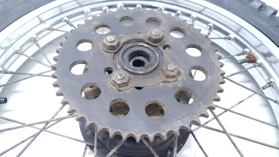 Roue arrière Yamaha DT125LC 1987 n°18 Réf : 94418-18171-00