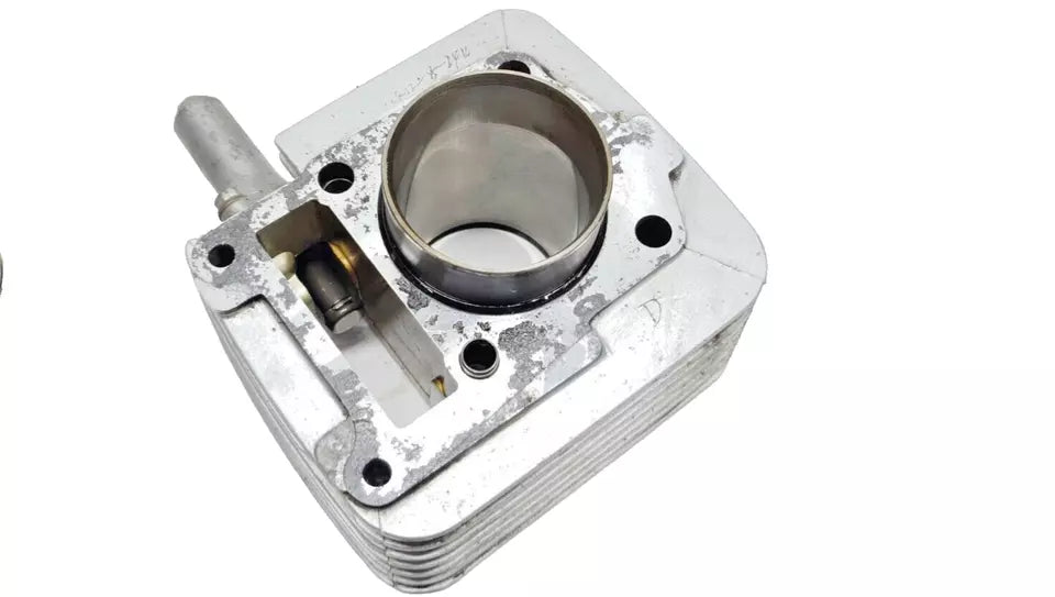 Cylindre et piston 54mm Yamaha YBR 125 2006 Réf : 5VLE13101000