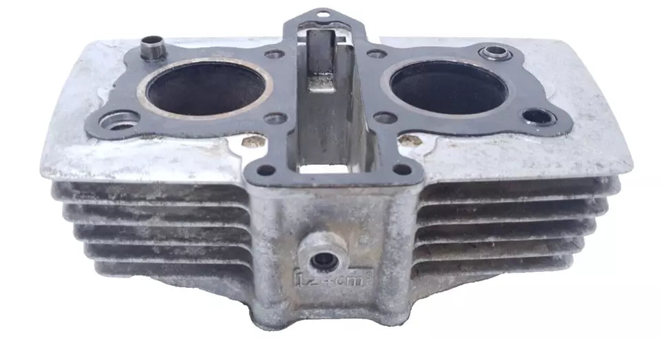 Cylindre & pistons 44mm Honda CB 125 T 1980 n°2 Réf : 12100-399-000