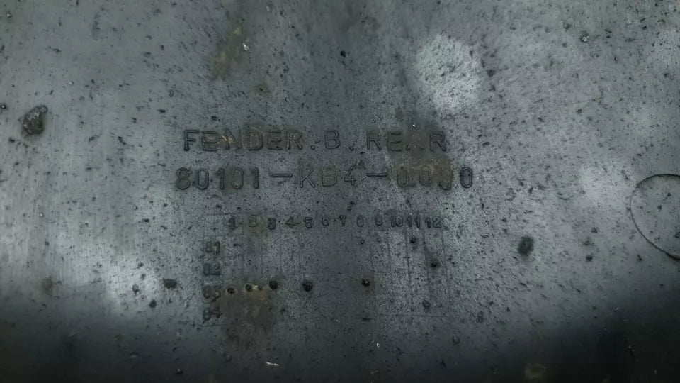 Garde boue arrière noir Honda CM 125 Custom 1985 Réf : 80101-KB4-000